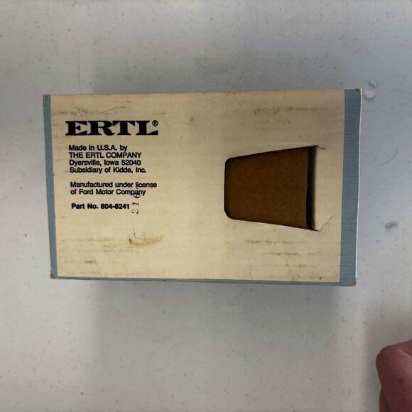 VINTAGE ERTL ANTIQUE FORDSON FARM TRACTOR MODEL # 804 BOXED DIE CAST METAL VTG - Picture 9 of 9